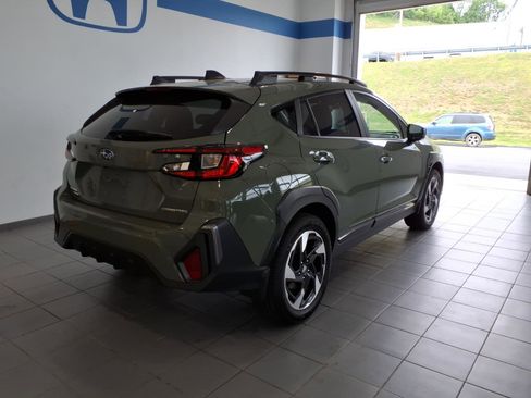 Certified 2024 Subaru Crosstrek 2.5i Limited w/ Crosstrek Mirror Package AWD/4WD image 5