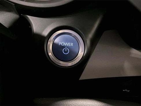 Used 2024 Toyota Sienna XLE w/ XLE Plus Package image 32