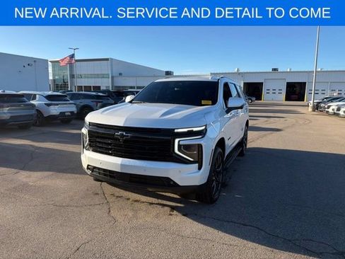Used 2025 Chevrolet Tahoe RST w/ RST Capability Package AWD/4WD image 2