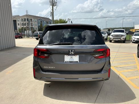 Used 2025 Honda Odyssey EX-L image 7