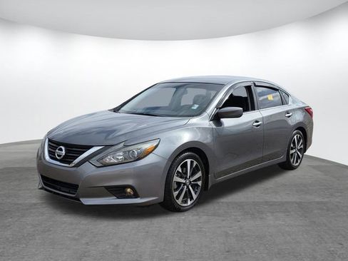 Used 2016 Nissan Altima 2.5 SR image 6