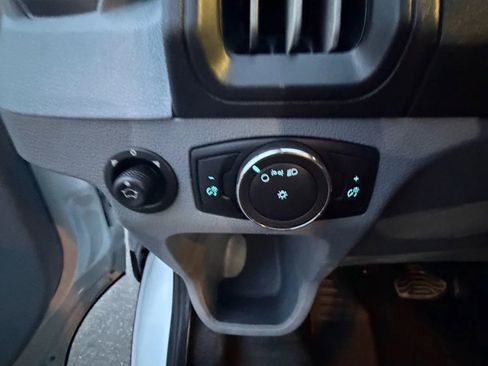 Used 2019 Ford Transit 250 130 Low Roof w/ Exterior Upgrade Package image 15