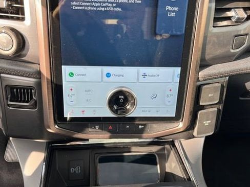 Used 2024 Ford F150 Lightning Lariat AWD/4WD image 25