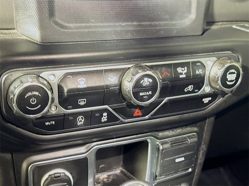 Used 2023 Jeep Wrangler Sport image 13