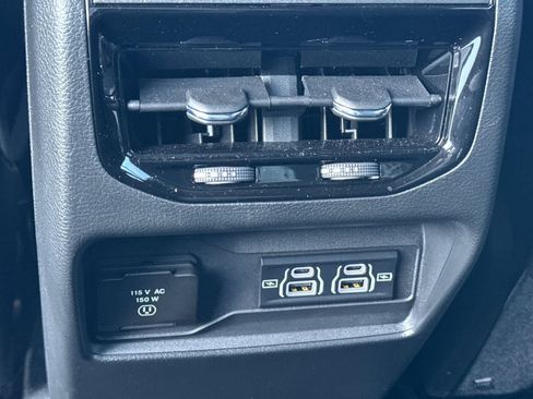 Used 2025 Jeep Grand Cherokee Laredo X w/ Luxury Tech Group I RWD image 43