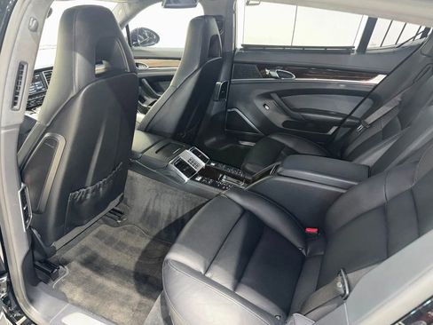 Used 2014 Porsche Panamera Turbo S Executive image 31
