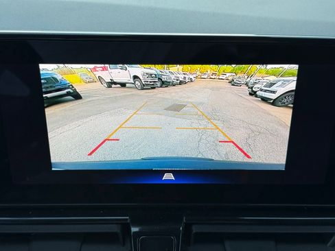 Used 2024 Chevrolet TrailBlazer RS AWD/4WD image 37