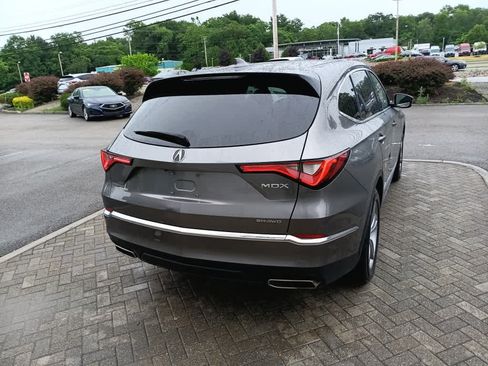 Used 2023 Acura MDX SH-AWD image 5