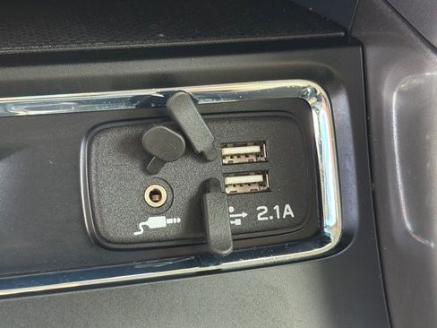 Used 2019 Subaru Ascent Limited AWD/4WD image 37