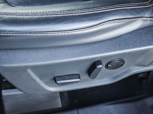 Used 2023 Ford Bronco Badlands image 22