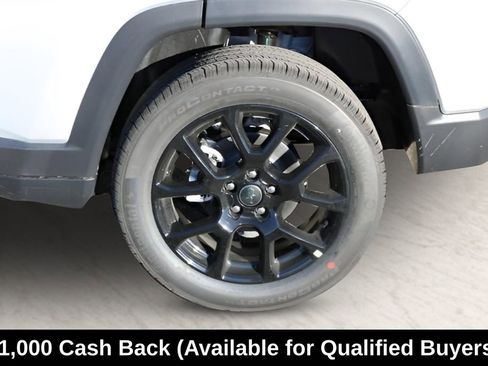 New 2026 Jeep Compass Latitude image 24