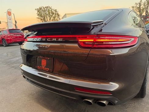 Used 2018 Porsche Panamera 4S image 14