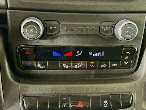 New 2025 RAM ProMaster 2500 w/ Power Group image 9