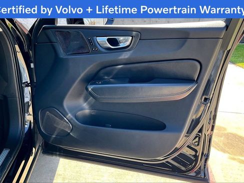 Used 2023 Volvo XC60 B6 Ultimate AWD/4WD image 25