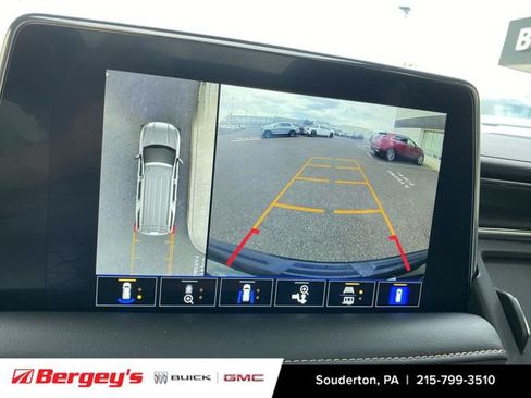 Certified 2023 GMC Yukon AT4 w/ AT4 Premium Plus Package AWD/4WD image 18