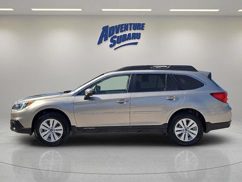 Used 2015 Subaru Outback 2.5i Premium AWD/4WD image 4