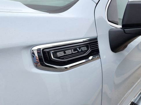New 2026 GMC Sierra 1500 SLT w/ SLT Premium Plus Package AWD/4WD image 11
