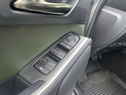 Used 2025 Lexus GX 550 image 23