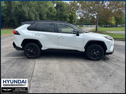 Used 2023 Toyota RAV4 XSE w/ XSE Grade Weather Package AWD/4WD image 8