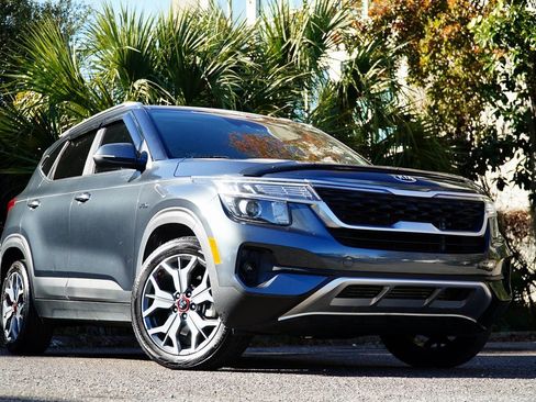 Used 2021 Kia Seltos S image 2