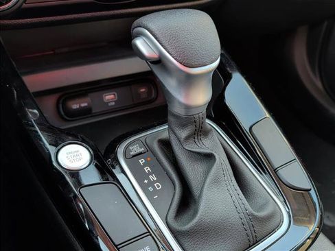Used 2025 Kia Soul S FWD image 15