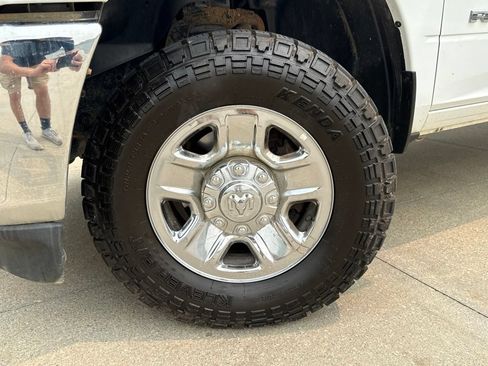 Used 2022 RAM 2500 Big Horn AWD/4WD image 37