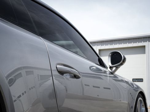 Used 2018 Porsche 911 GT3 w/ Sport Chrono Package image 13