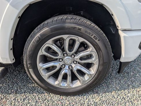 Used 2021 RAM 1500 Laramie w/ Sport Appearance Package AWD/4WD image 8
