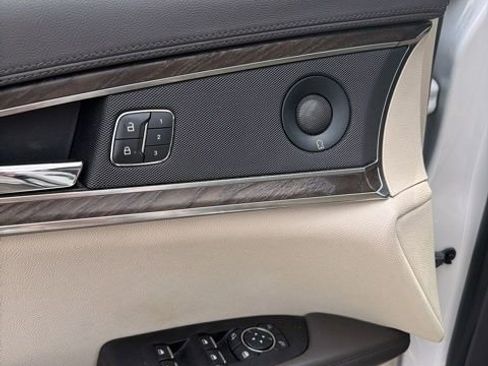 Used 2019 Lincoln Nautilus Reserve image 10