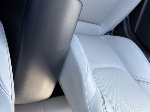 Used 2024 Toyota Prius Limited image 45