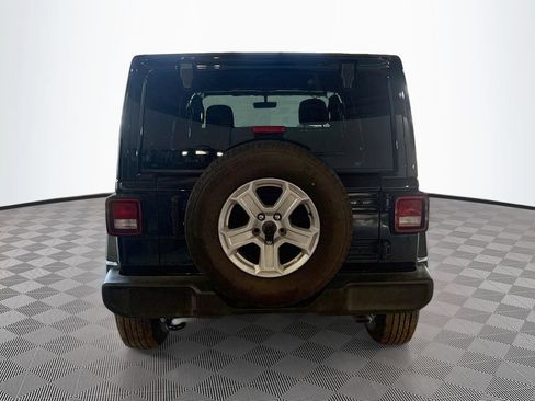 Used 2022 Jeep Wrangler Unlimited Sport w/ Sun And Sound Package AWD/4WD image 7