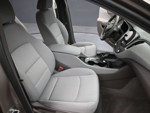 Used 2022 Chevrolet Malibu LS FWD image 27