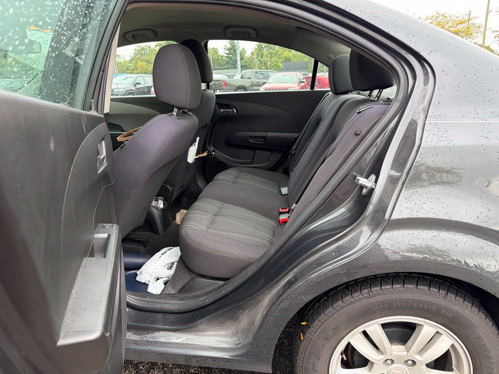 Used 2015 Chevrolet Sonic LT FWD image 5