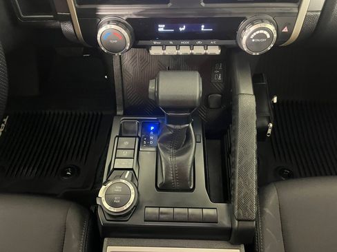 Certified 2025 Toyota Tacoma SR5 image 22