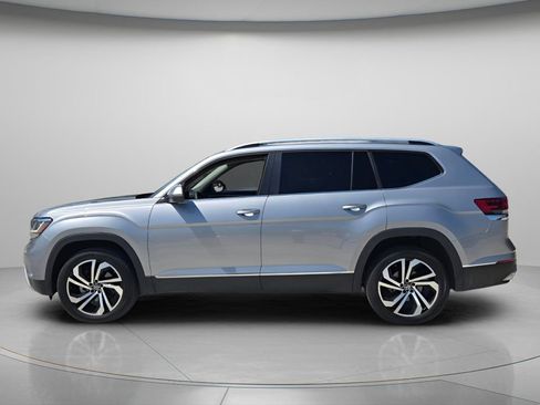 Certified 2023 Volkswagen Atlas SEL AWD/4WD image 3