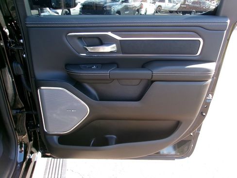 Used 2026 RAM 1500 Laramie AWD/4WD image 9