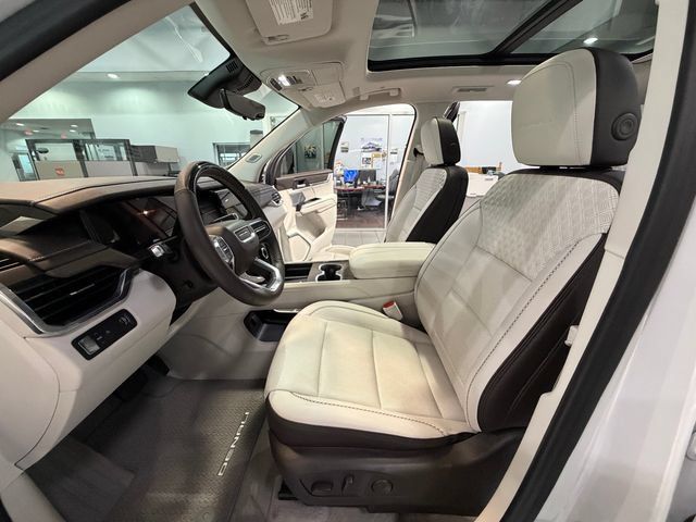 Used 2024 GMC Acadia Denali w/ Super Cruise Package FWD image 11