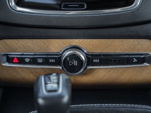 Used 2019 Volvo XC90 T6 Inscription image 23