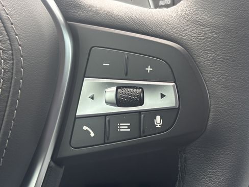 Used 2026 BMW X5 xDrive40i w/ Premium Package image 10