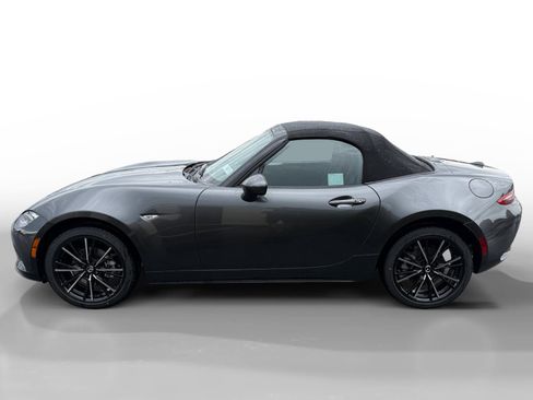 New 2026 MAZDA MX-5 Miata Grand Touring RWD image 2