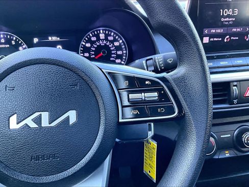 Used 2024 Kia Forte LXS w/ LXS Technology Package FWD image 24