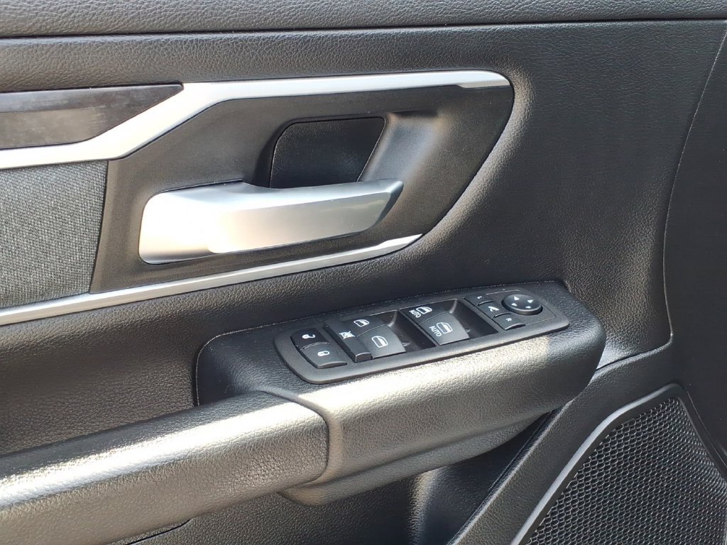 Used 2023 RAM 1500 Big Horn AWD/4WD image 4