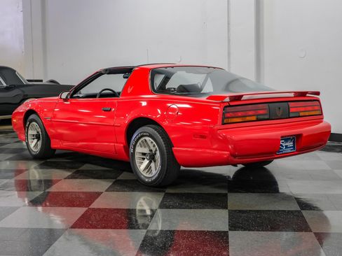 Used 1992 Pontiac Firebird Coupe RWD image 9