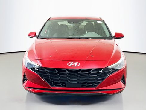 Used 2023 Hyundai Elantra SEL w/ Convenience Package image 2