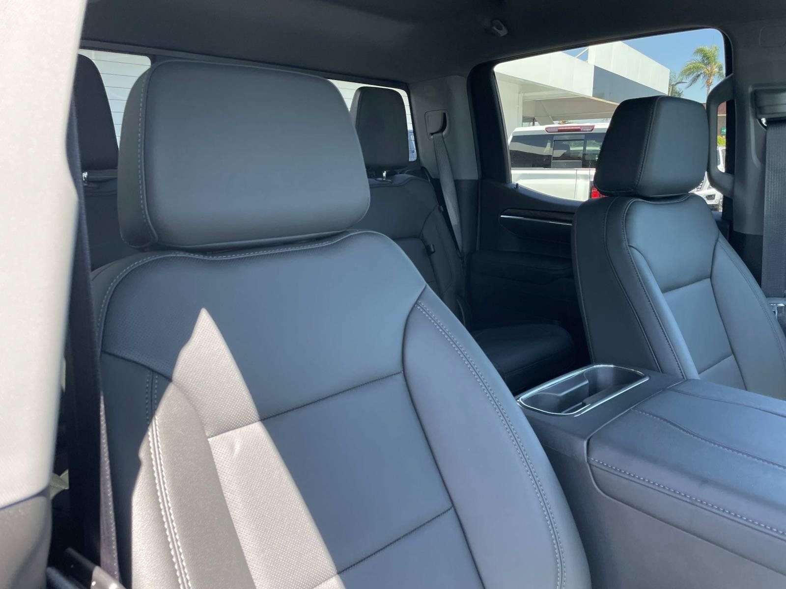 New 2026 GMC Sierra 1500 SLT w/ SLT Premium Plus Package AWD/4WD image 28