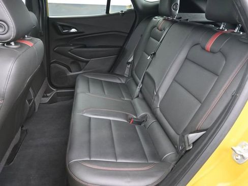 Used 2024 Chevrolet Trax RS w/ Driver Confidence Package image 28