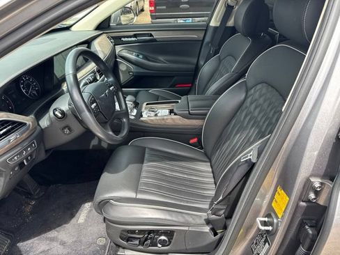 Used 2021 Genesis G90 5.0 Ultimate RWD image 11