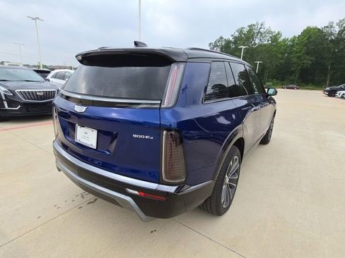 New 2026 Cadillac Vistiq Sport w/ LPO, Floor Liner Package image 5