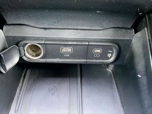 Used 2025 Kia Telluride S FWD image 18