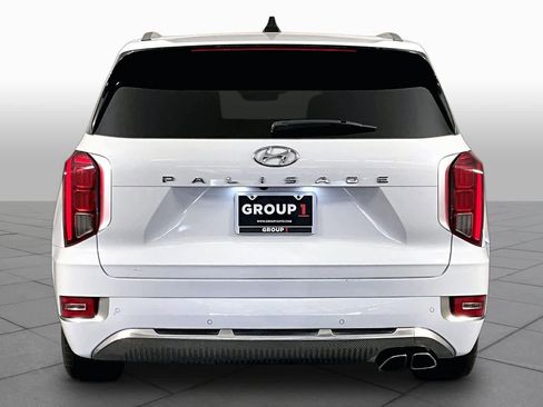 Used 2022 Hyundai Palisade Calligraphy FWD image 3